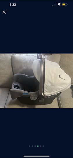 Nuna Car Seat And Base