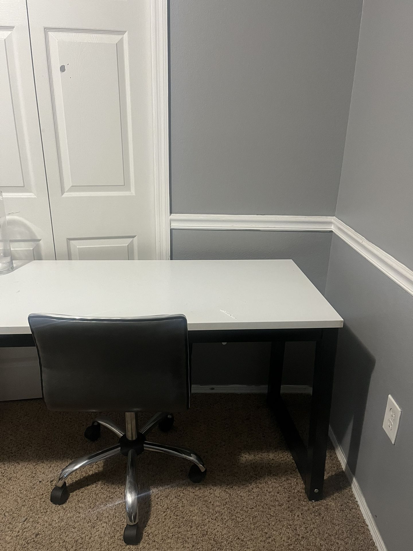 Computer Desk And Chair