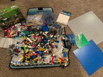 100’s LEGO Pieces