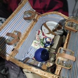 Amazing Vintage Japanese Picnic Basket Meal Kit W/ Antique Japanese Silk Picnic Umbrella