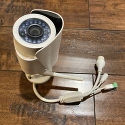Swann ADS-466 SwannCloud HD Wi-Fi Security Camera (Model: SWADS-466CAM-US) Used - Good Condition - Tested Working (as of last use) This is a genuine S