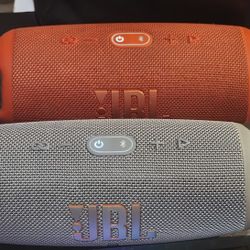 JBL  Speakers