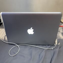 Apple MacBook Pro. Year-2010