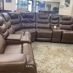 New Power Recliner Sectional Couch! Free Delivery 🚚! Financing Available!