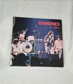 THE RAMONES Double Records ~ 1979~ IT'S ALIVE~ UK IMPORT 2 - 12" Albums