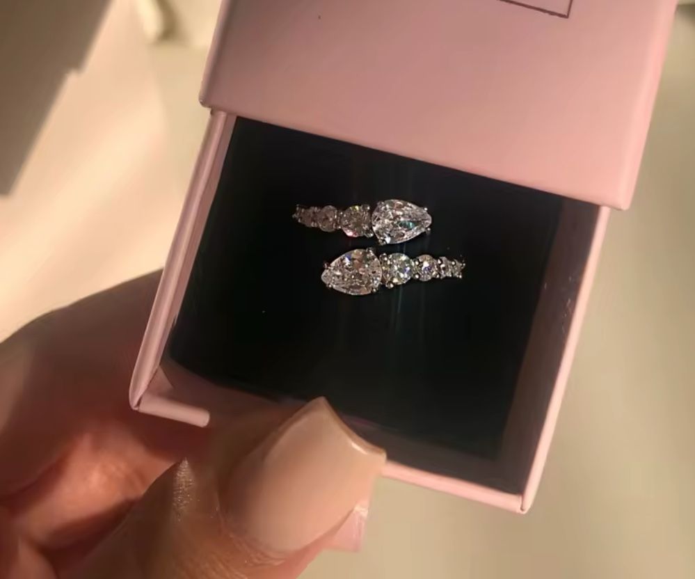 Adjustable Elegant Ring Silver Stone