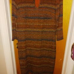 Beautiful Ladies Size Large Dress 