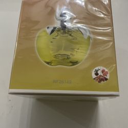 PERFUMES FOR LADIES - Great Smell - $20 Each  🍏 