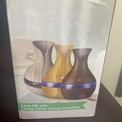 Aroma Humidifier With Essential Oils+ LED Lights 