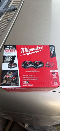 Milwaukee M18 REDLITHIUM XC6.0 2-Pack Starter Kit