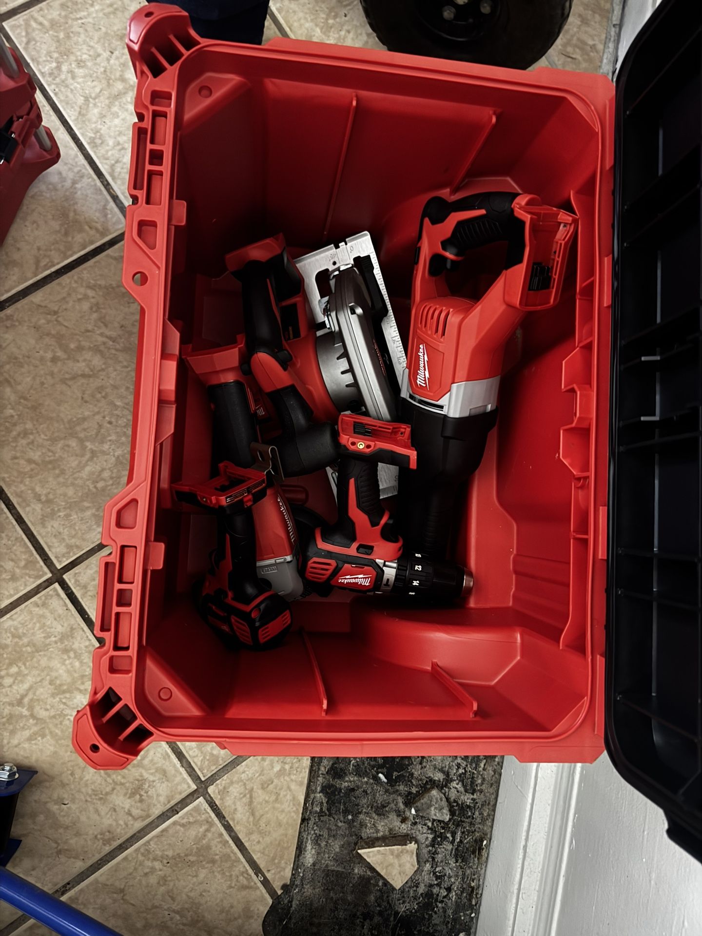 Milwaukee Tools