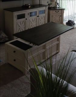 Ashley Living Room Furniture Set