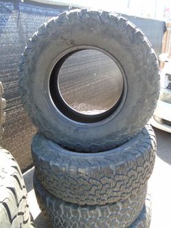 BF Goodrich KO2 A/T LT285/70/17