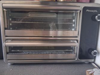 Toaster oven ( only used once or twice)