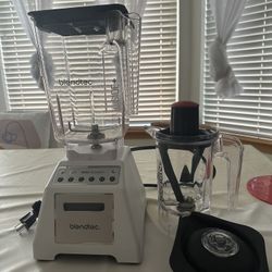 Blendtec Blender Classic Series + one New clear jar，
