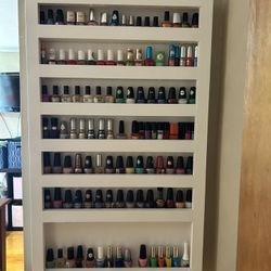 Nail Polish Rack With Nail polish
