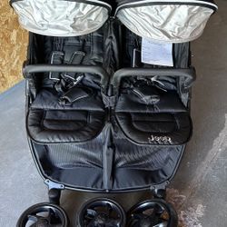 JEEP DOUBLE STROLLER 