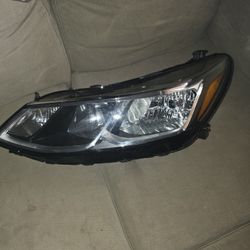 2018 Chevy Cruze Headlights Left And Right Side Non Led 