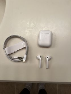 New White AirPods 2 Bluetooth Headphones