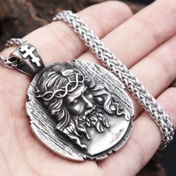 ✨JESUS NECKLACE ✨STAINLESS STEEL WITH CHAIN