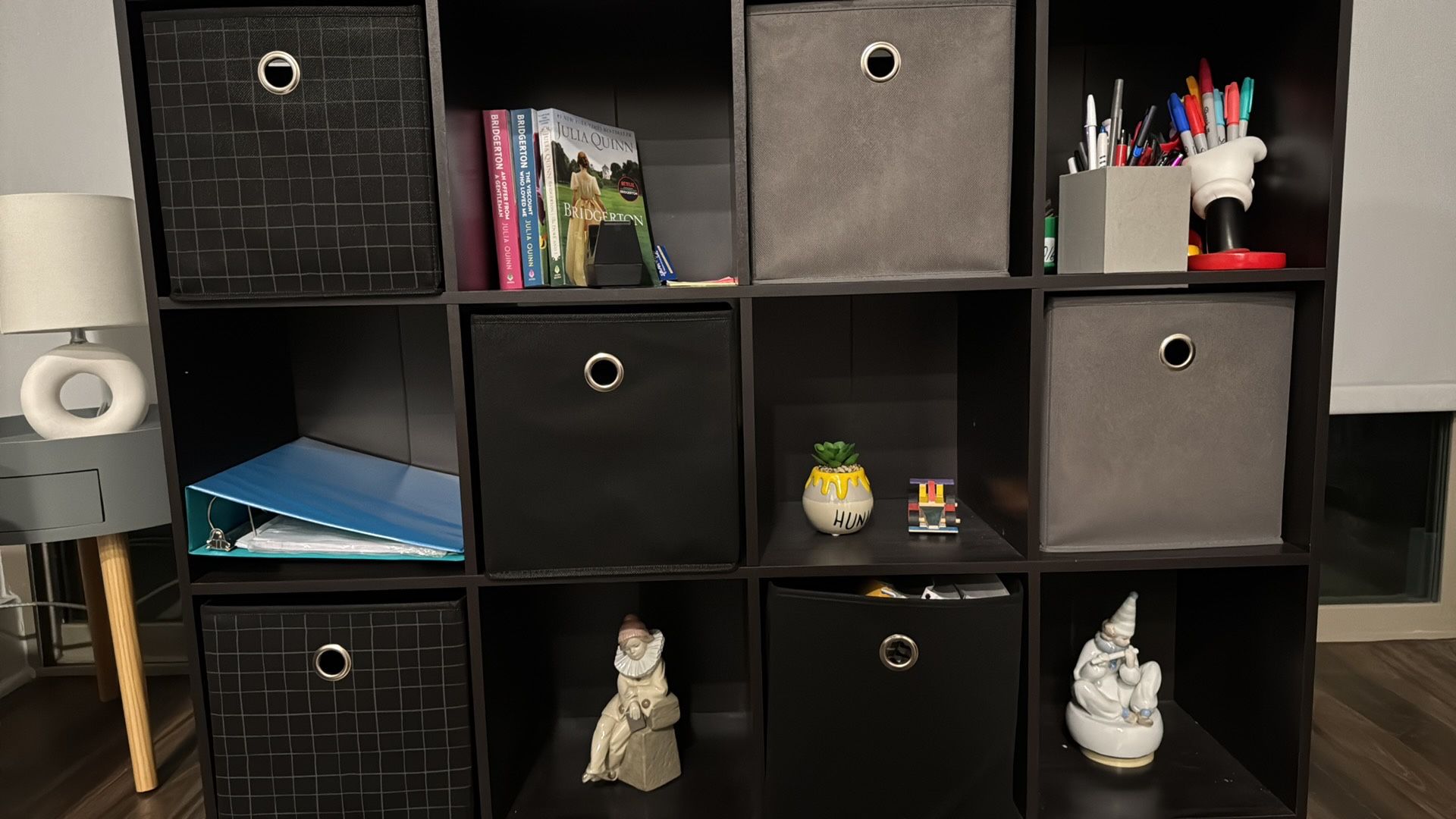 Cube Organizer Shelf With 6 Boxes