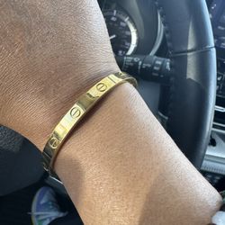 Gold Bracelet CarTyeyy