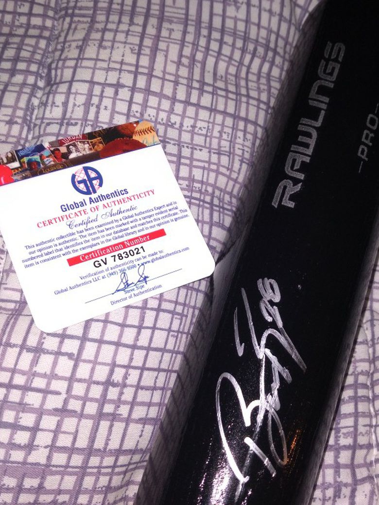 B. Posey And R. Acuna JR. Autographed Baseball Bats