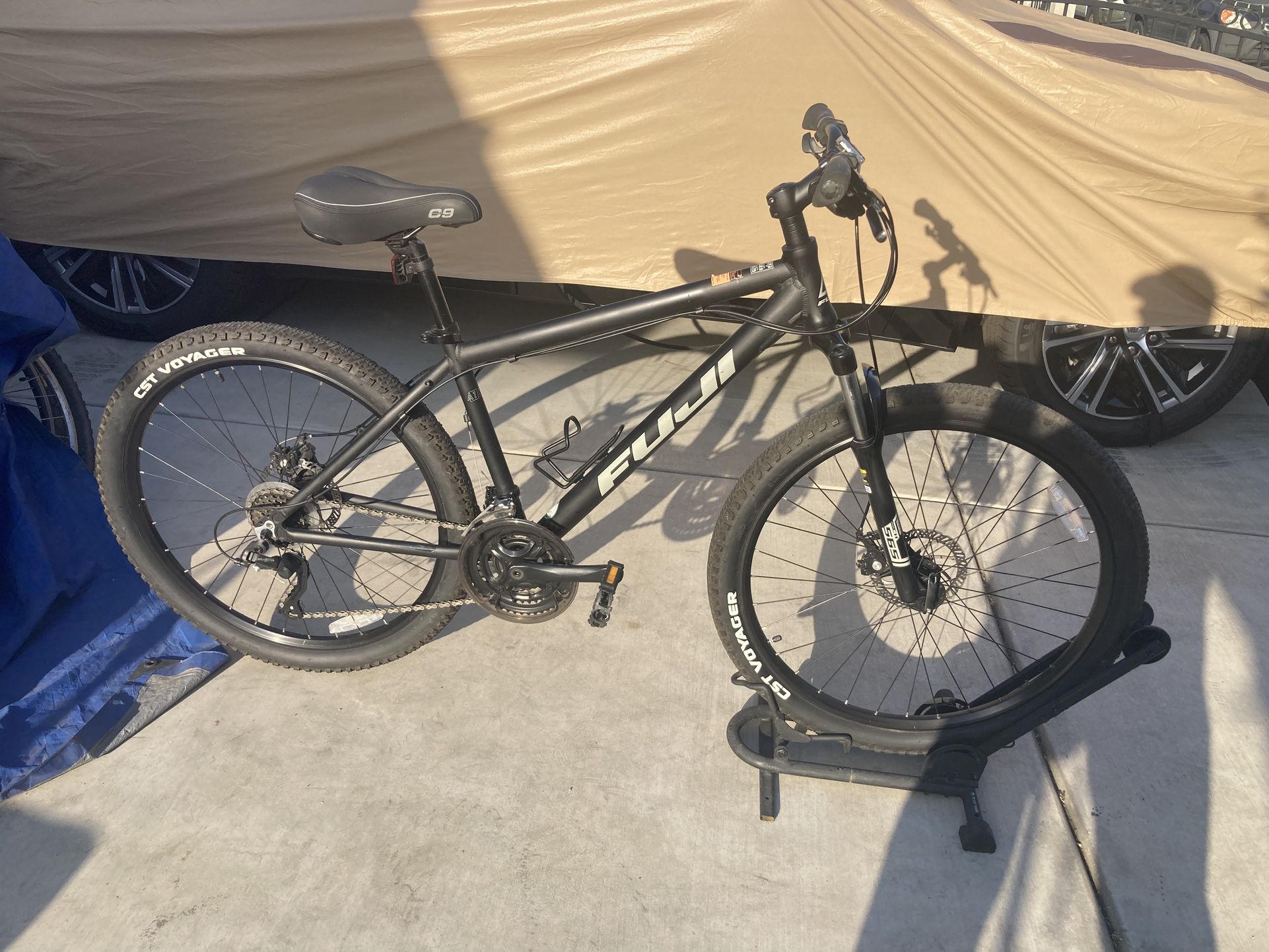 Fuji Adventure Bike