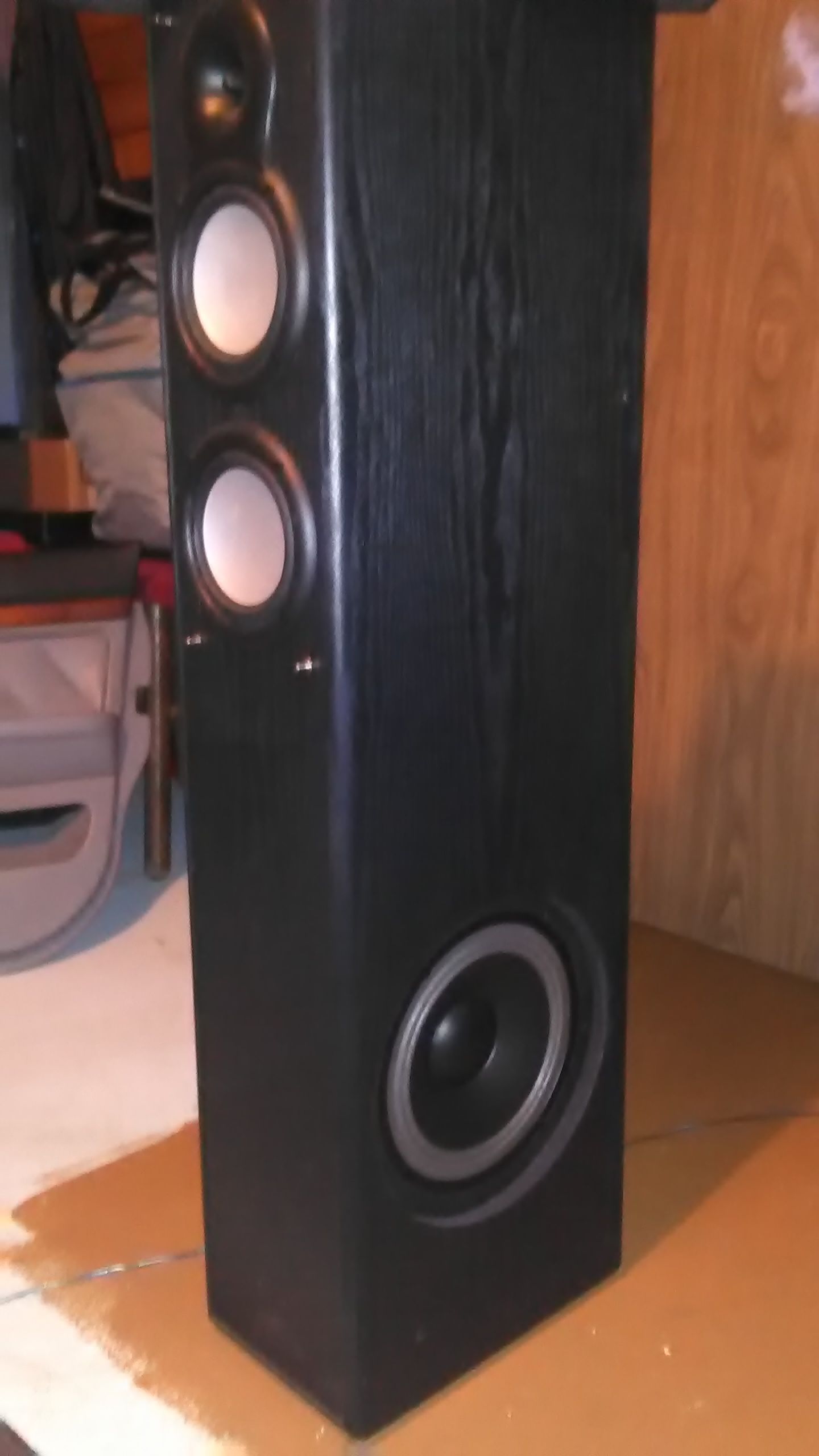 Theater Logic T2400 speakers
