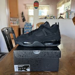 Jordan 4 Retro Black Cat (2025) Size 11
