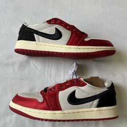 Air Jordan 1 Low OG Trophy Room Away