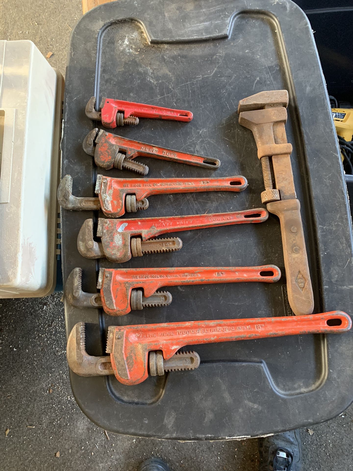 Monkey Wrenches 