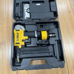 Pierce Professional Brad Nailer Gun 18Ga Finish Trim Crown Molding PRC-18