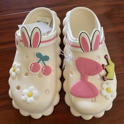 new sandle, cute and confortable(size 10)