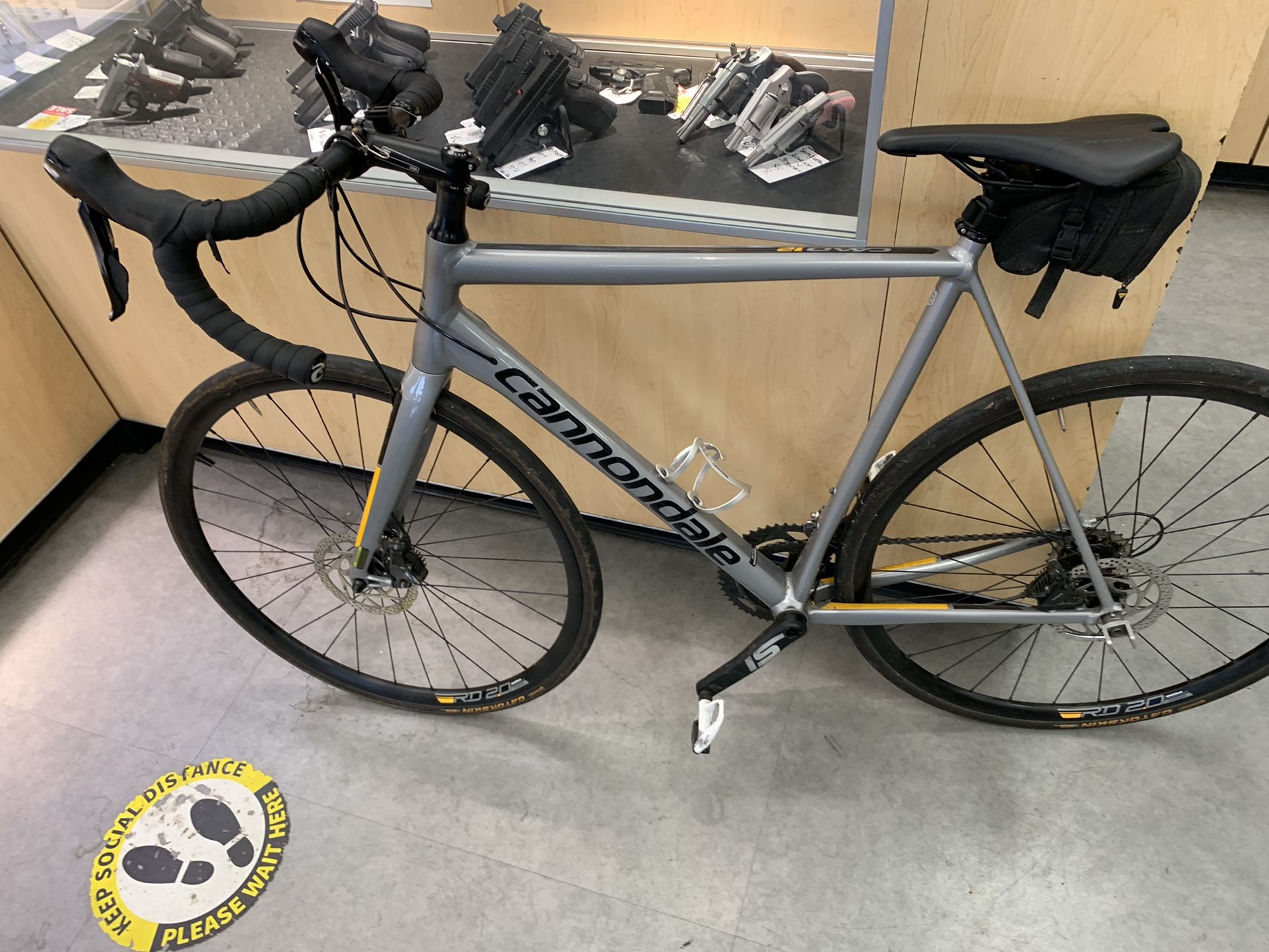 Cannondale 2018 CAAD12 105 Disc 56cm