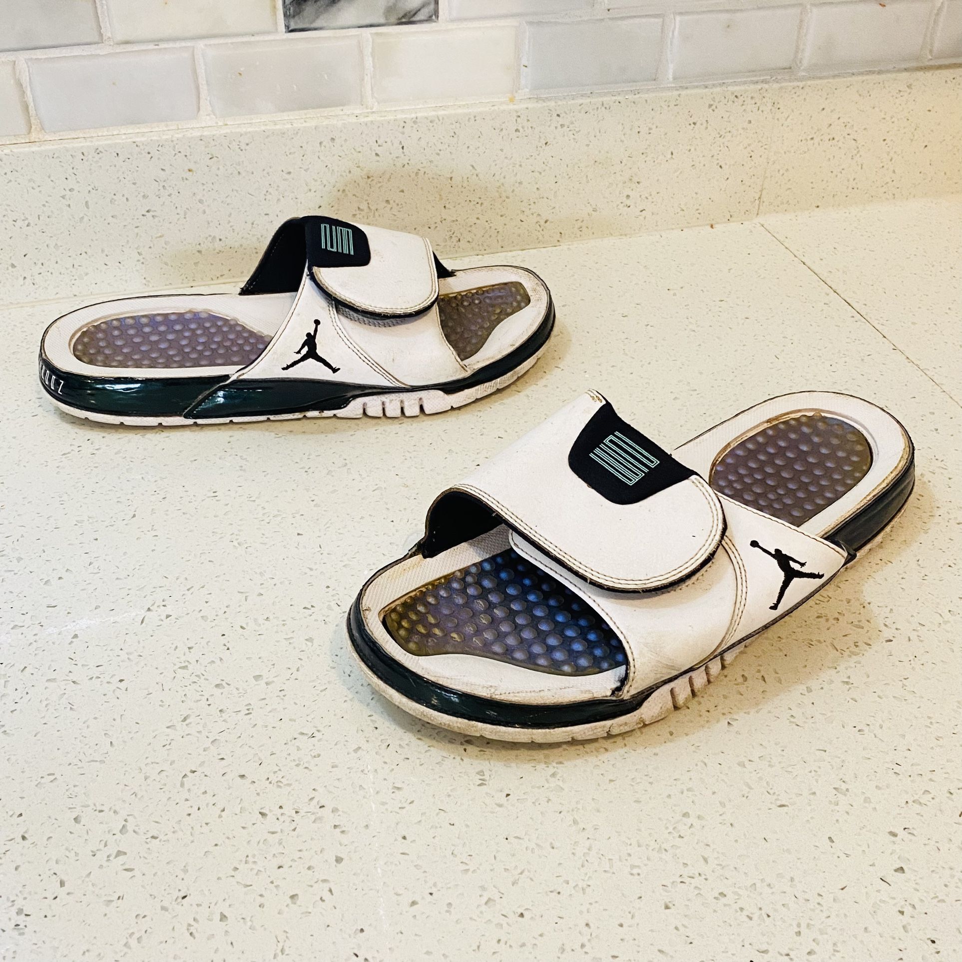 Air Jordan Hydro XI Retro Slides Easter Emerald Rise 23 AA1336 117