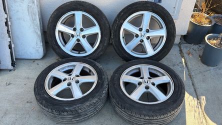 Honda stock 16 Inch aluminum wheels and good tires, Accord, Civic, Acura, and More