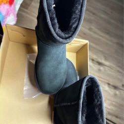 First Come First Serve 