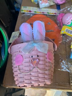 Easter misc goodies. .50 to $2