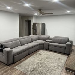 Modern electric recliner sectional