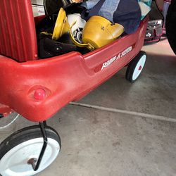 Radio flyer plastic wagon