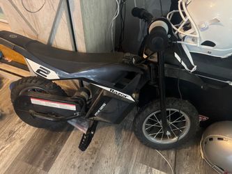 Kids RAZOR electric bike