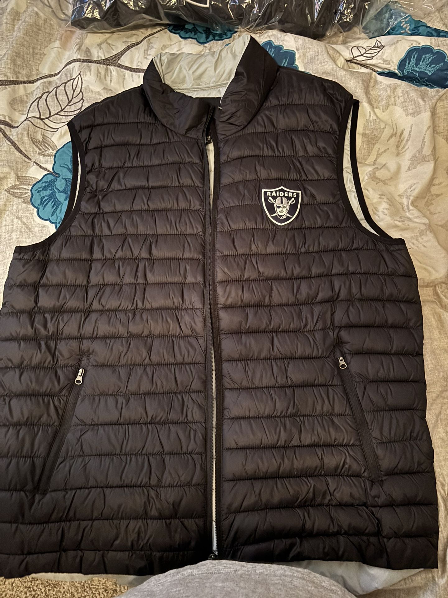 XL Raiders Vest