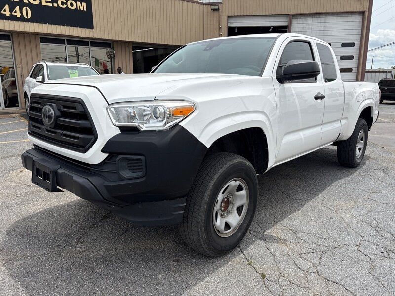 2019 Toyota Tacoma SR