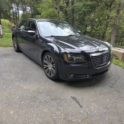 2013 Crysler 300s