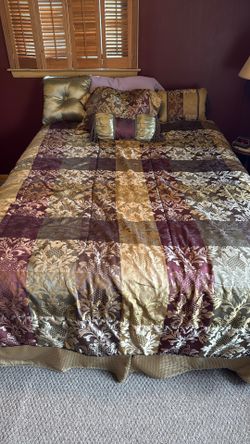 Queen Bed With Mattress And box Spring