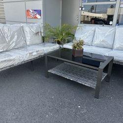 new outdoor ovios set in box 