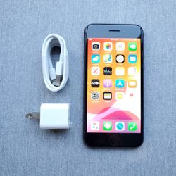 iPhone 8 - UNLOCKED - Like New 