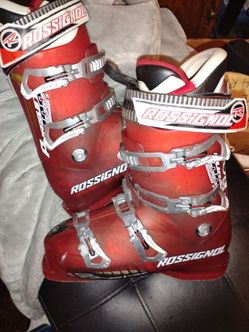 ROSSIGNOL SKI BOOTS
