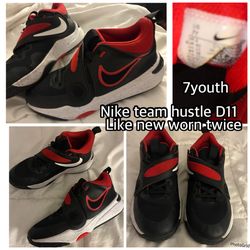 Nike Team Hustle $25 Like  New 7Y Fits 9womens Or 7mens 
